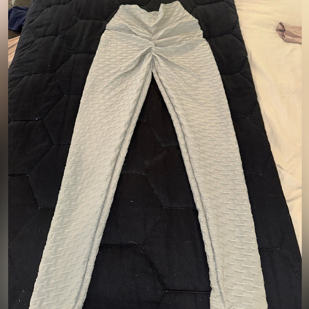 Avine Textured Leggings - Light Gray